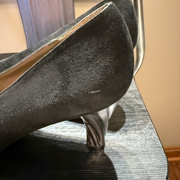 Stuart Weitzman Black Suede Heels - Picture 10 of 14